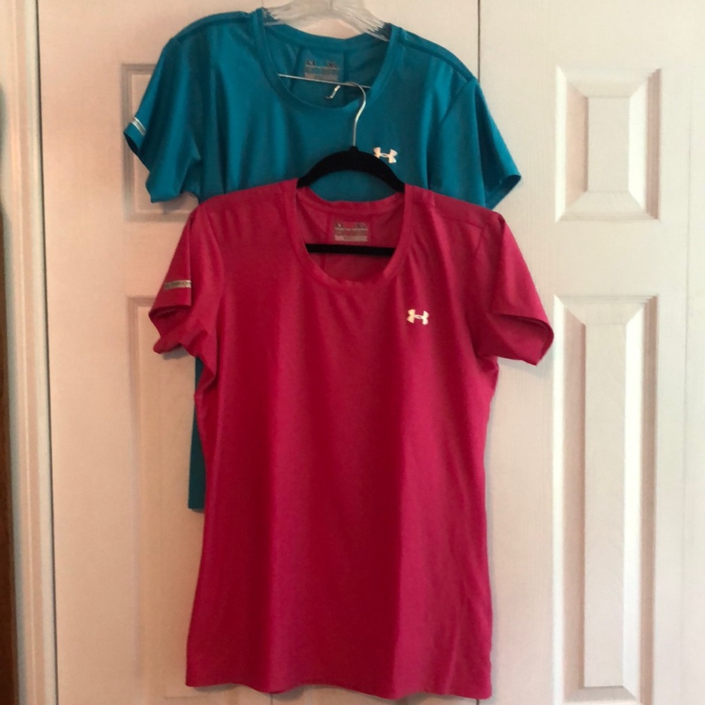 Under Armour bundle, size XL.  Short sleeve Tees